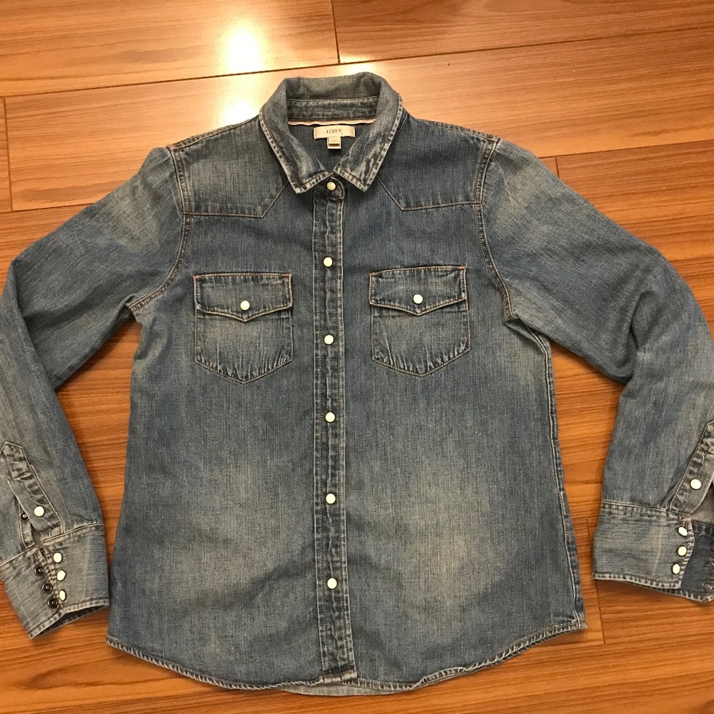 Denim shirt
